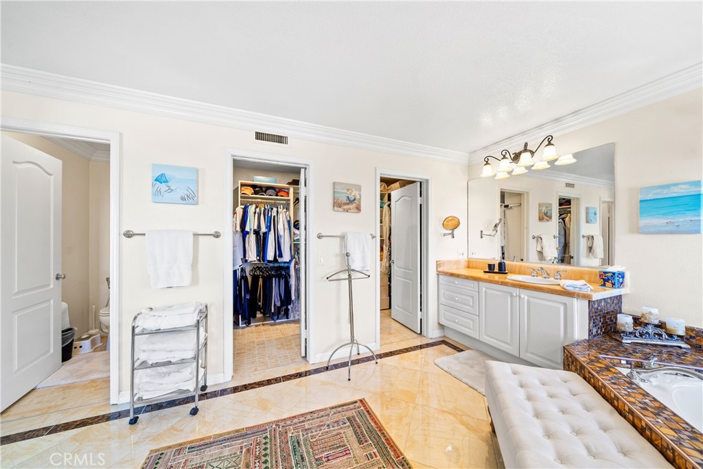 E734d2b7 97b3 4b47 A112 1fa508c2b235