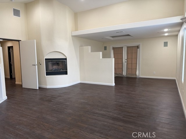 Detail Gallery Image 2 of 9 For 4880 Brookhill, Jurupa Valley,  CA 92509 - 4 Beds | 3 Baths