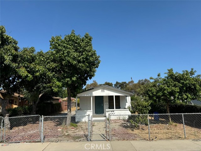 Detail Gallery Image 2 of 7 For 13239 2nd St, Chino,  CA 91710 - 1 Beds | 1 Baths