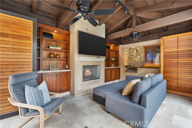 114 N Ardmore Avenue, Manhattan Beach CA: https://media.crmls.org/medias/e735840d-366c-44a8-9feb-0d7adfbc0ab0.jpg
