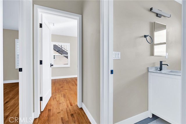 Image 10 of 51 For 5602 Verdura Ave