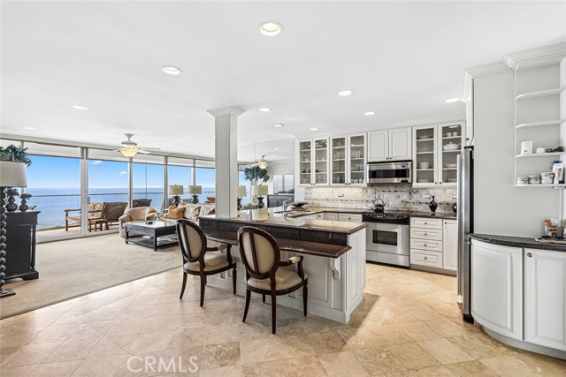 31755 Coast Hwy., Laguna Beach CA: https://media.crmls.org/medias/e736c44d-10e5-4ebd-a913-efebcbad2903.jpg