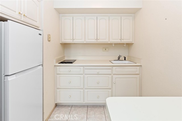 24055 Paseo Del Lago, Laguna Woods CA: https://media.crmls.org/medias/e7373402-6c29-477f-a507-b82e37a0053a.jpg
