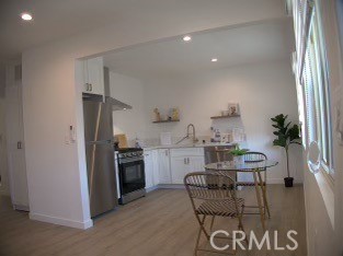 3160 Warwick Avenue # 4, Los Angeles, California 90032, 2 Bedrooms Bedrooms, ,1 BathroomBathrooms,Residential,For Sale,3160 Warwick Avenue # 4,CRPW24207327