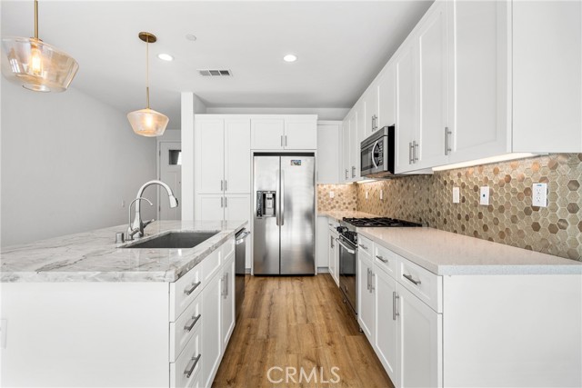 Detail Gallery Image 15 of 45 For 947 Aurora Ln, Costa Mesa,  CA 92626 - 3 Beds | 2/1 Baths