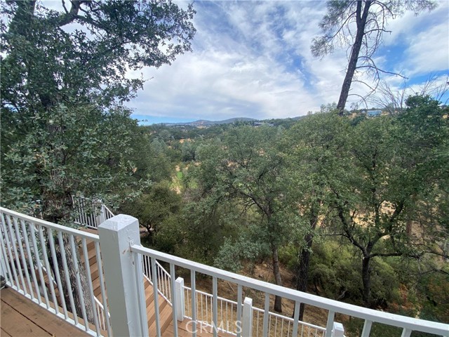 20995 Powder Horn Road, Hidden Valley Lake CA: https://media.crmls.org/medias/e73828d9-8d25-47d6-80e2-d84cc330ea87.jpg