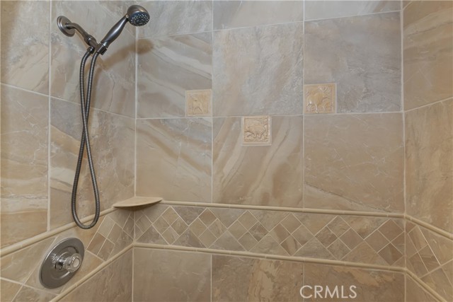 Detail Gallery Image 30 of 50 For 27380 Oakwood Dr, Lake Arrowhead,  CA 92352 - 3 Beds | 3 Baths