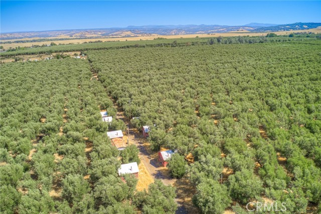 16 Rocky Drive, Oroville CA: https://media.crmls.org/medias/e7395e82-fb93-4cf7-b3cd-b53d8c25634b.jpg