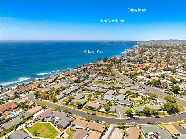 201 Monte Vista, San Clemente CA: https://media.crmls.org/medias/e739aaa2-713f-4344-8830-a2aa8fede76e.jpg