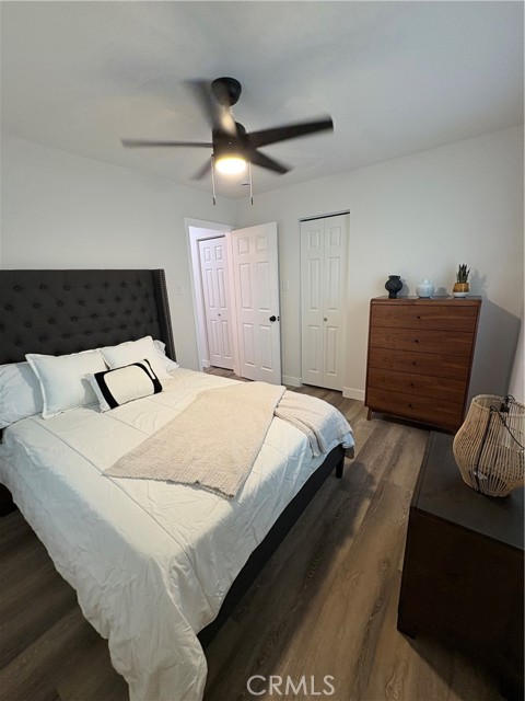 1526 W 54th Street, Los Angeles CA: https://media.crmls.org/medias/e739cd42-ab36-46ce-8ba4-055441e27c1b.jpg
