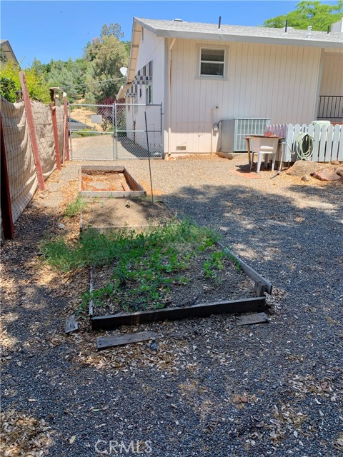 18427 Deer Hill, Hidden Valley Lake CA: https://media.crmls.org/medias/e73a03fd-5402-4525-8623-34a25ce3247b.jpg