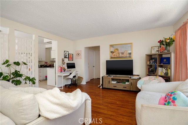 2615 Curtis Avenue, Redondo Beach CA: https://media.crmls.org/medias/e73a1a5e-708b-4454-baf0-006fdd558778.jpg