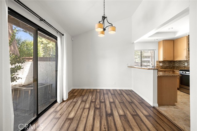 Detail Gallery Image 8 of 25 For 6255 Canoga Ave #35,  Woodland Hills,  CA 91367 - 2 Beds | 2 Baths