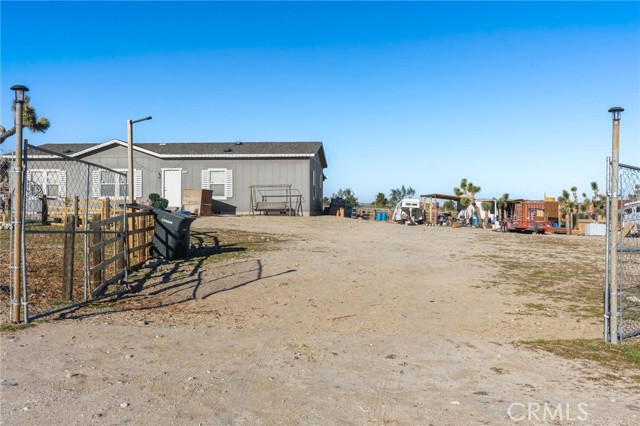 Detail Gallery Image 22 of 26 For 11074 Redwood, Pinon Hills,  CA 92372 - 4 Beds | 2 Baths