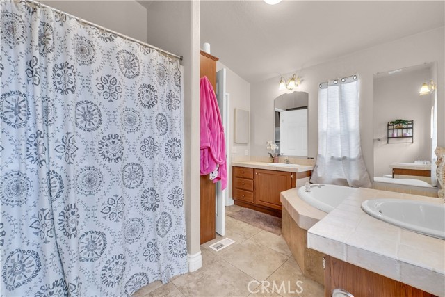 Detail Gallery Image 28 of 39 For 4901 Green River Rd #102,  Corona,  CA 92878 - 4 Beds | 2 Baths