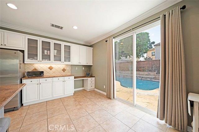 Detail Gallery Image 15 of 75 For 13762 Woodcrest Ct, Corona,  CA 92880 - 5 Beds | 3 Baths
