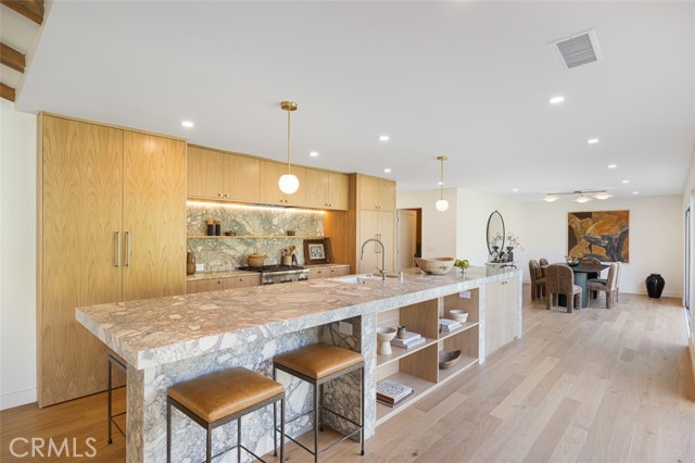 Detail Gallery Image 5 of 54 For 2880 Club House Rd, Costa Mesa,  CA 92626 - 5 Beds | 2/1 Baths