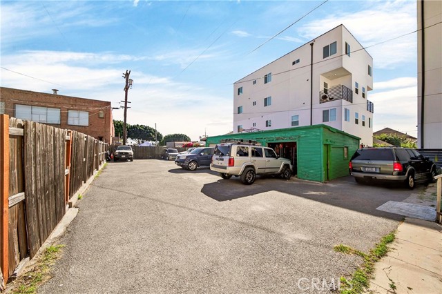 Detail Gallery Image 12 of 20 For 2254 W 15th, Los Angeles,  CA 90006 - – Beds | – Baths