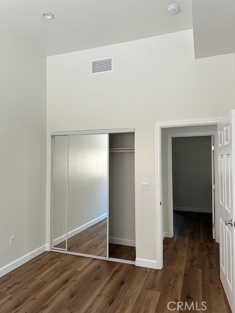 5507 S Manhattan Place, Los Angeles CA: https://media.crmls.org/medias/e73fb415-3099-4523-835c-8179ea836a8d.jpg