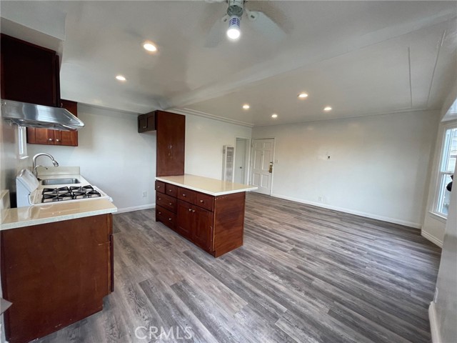 Detail Gallery Image 9 of 15 For 3968 Arlington Ave #1/2,  Los Angeles,  CA 90008 - 1 Beds | 1 Baths