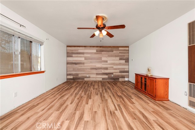 Detail Gallery Image 9 of 31 For 21313 Heather Pl, California City,  CA 93505 - 3 Beds | 2 Baths