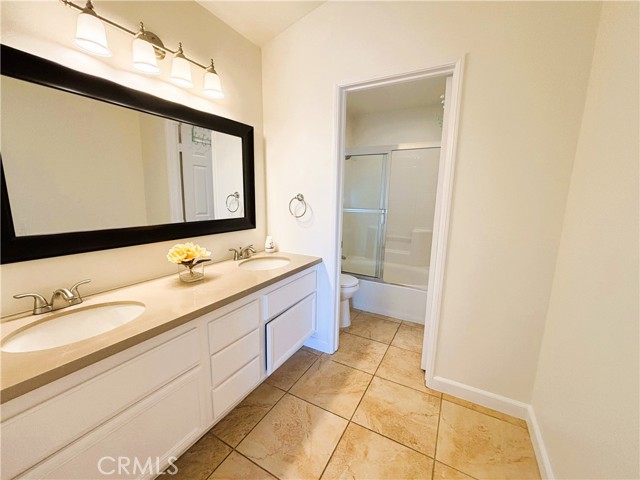 488 Towergrove Drive, Corona CA: https://media.crmls.org/medias/e74013b4-37e4-4b52-9d88-58836a2ea388.jpg