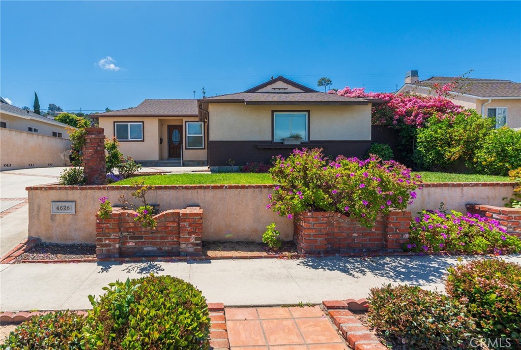 4626 Greenmeadows Avenue