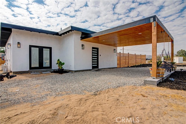 Detail Gallery Image 2 of 23 For 5125 Sunfair Rd, Joshua Tree,  CA 92252 - 2 Beds | 2 Baths