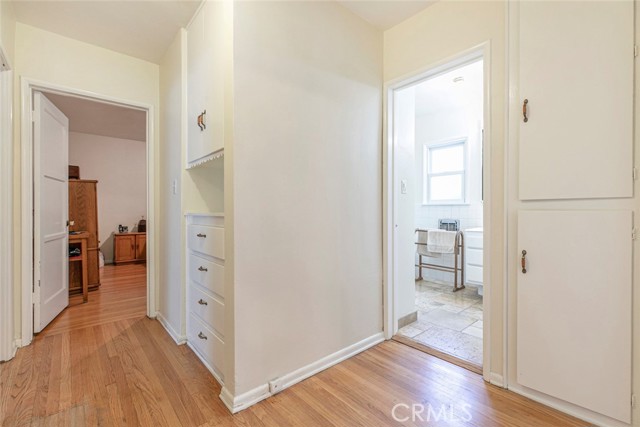 Detail Gallery Image 15 of 45 For 14719 Wyandotte St, Van Nuys,  CA 91405 - 2 Beds | 1/1 Baths