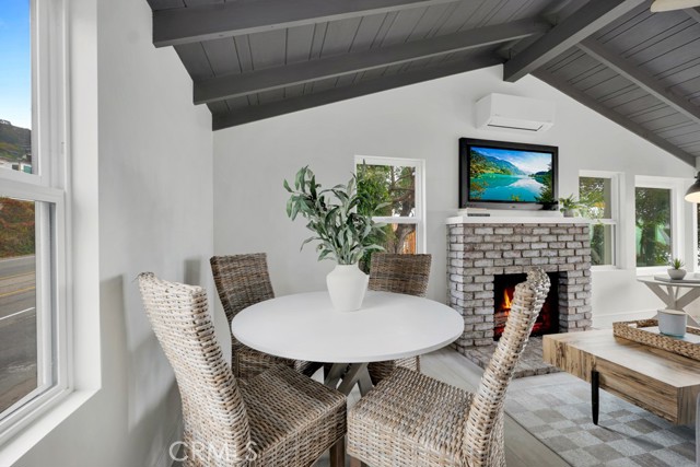 10 Camel Point, Laguna Beach CA: https://media.crmls.org/medias/e744e153-f94f-41f3-9ee4-ad4164fc5c66.jpg