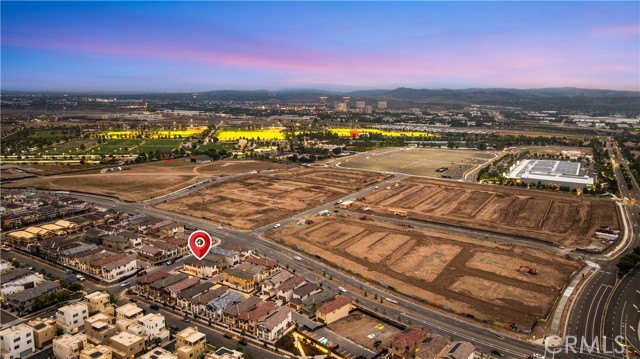 129 Great Park Blvd, Irvine CA: https://media.crmls.org/medias/e7454192-e91a-4708-9933-e47464a072ec.jpg