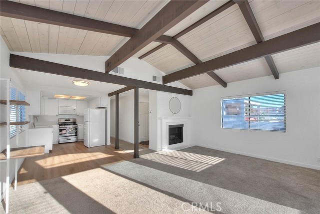 Detail Gallery Image 5 of 20 For 833 Monterey Bld, Hermosa Beach,  CA 90254 - 2 Beds | 2 Baths