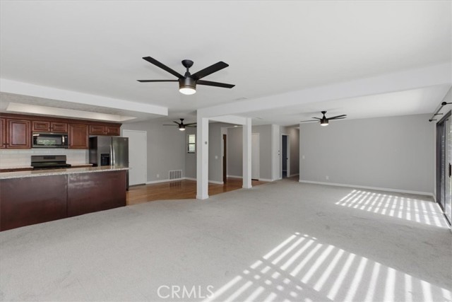 Detail Gallery Image 10 of 31 For 5768 Old Ranch, Oceanside,  CA 92057 - 3 Beds | 2 Baths