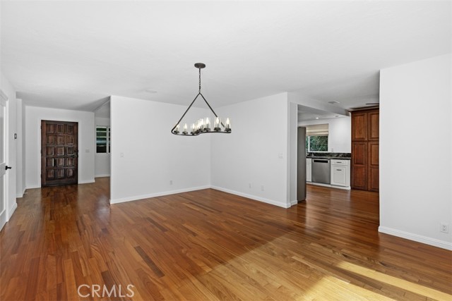 Detail Gallery Image 9 of 63 For 1321 Pepper Tree Ln, Vista,  CA 92084 - 4 Beds | 3 Baths