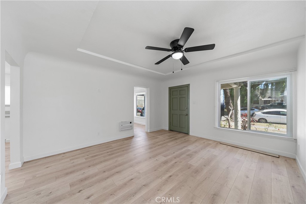 MLS #DW25116783 img 1