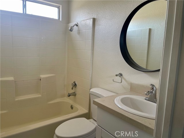 Detail Gallery Image 22 of 28 For 10850 Almond St, Adelanto,  CA 92301 - 3 Beds | 2/1 Baths