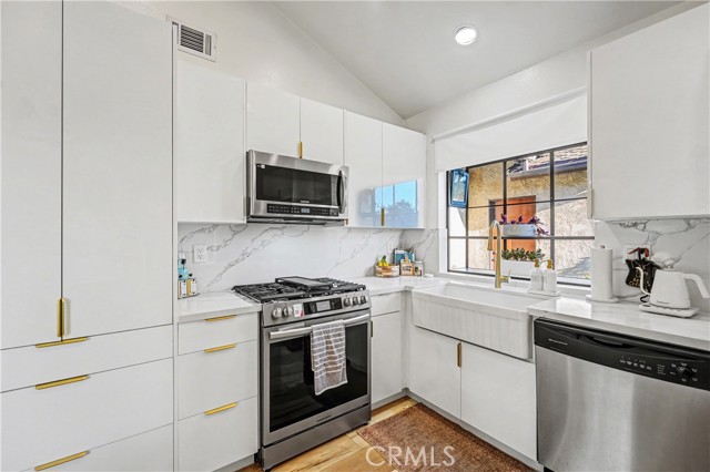 Detail Gallery Image 14 of 46 For 1335 Aphrodite, West Covina,  CA 91790 - 2 Beds | 2 Baths