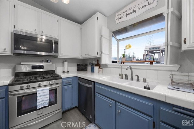 Detail Gallery Image 14 of 31 For 11617 Cactus Dr, Bakersfield,  CA 93312 - 3 Beds | 2 Baths