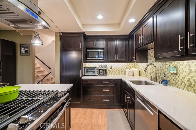 609 Meyer Lane, Redondo Beach, California 90278, 2 Bedrooms Bedrooms, ,1 BathroomBathrooms,Residential,Sold,Meyer,SB21203069
