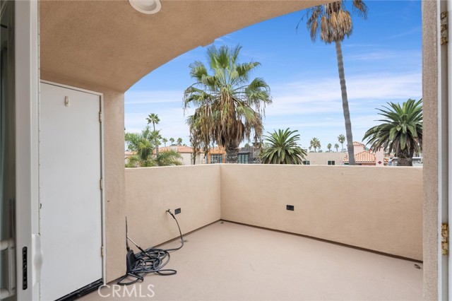 Detail Gallery Image 42 of 54 For 122 9th Street, Huntington Beach,  CA 92648 - 3 Beds | 3/2 Baths