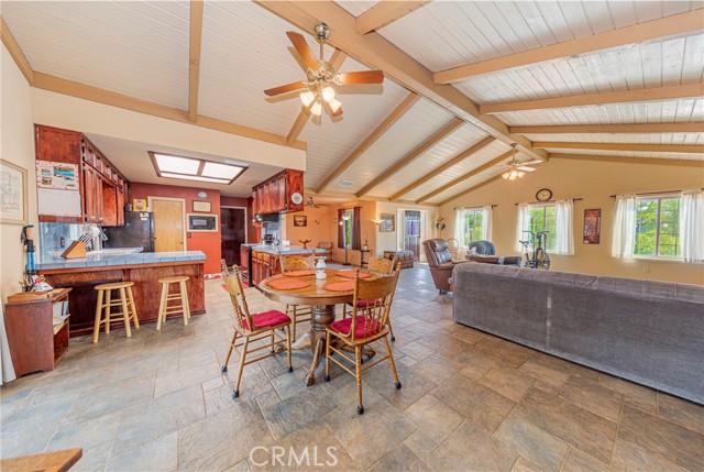 Detail Gallery Image 8 of 27 For 28530 Creek Rd, Coarsegold,  CA 93614 - 3 Beds | 2 Baths