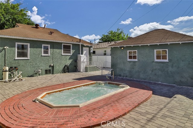 Detail Gallery Image 31 of 41 For 3411 W Chandler Bld, Burbank,  CA 91505 - 3 Beds | 1/1 Baths