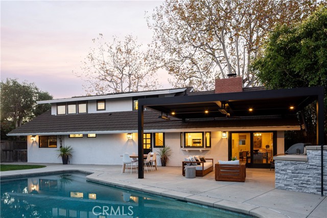 Detail Gallery Image 22 of 27 For 1136 Highland, Newport Beach,  CA 92660 - 4 Beds | 2/1 Baths