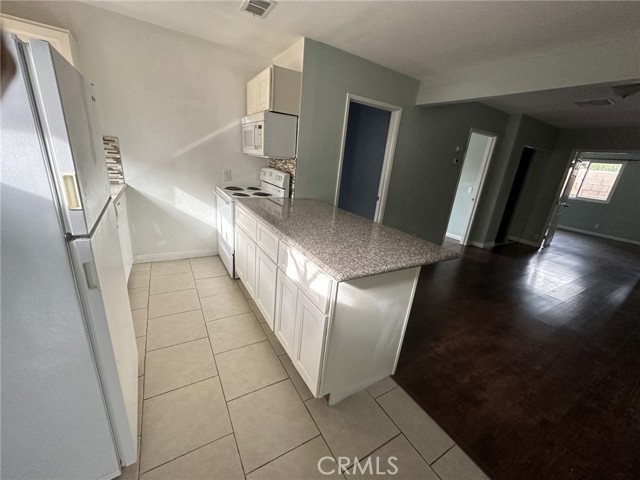 Detail Gallery Image 7 of 12 For 53385 Eisenhower, La Quinta,  CA 92253 - 3 Beds | 2/1 Baths