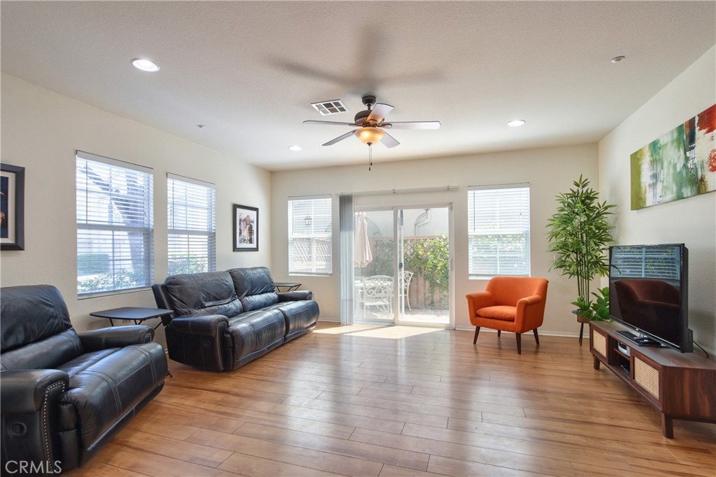 MLS #SW25088443 image #8