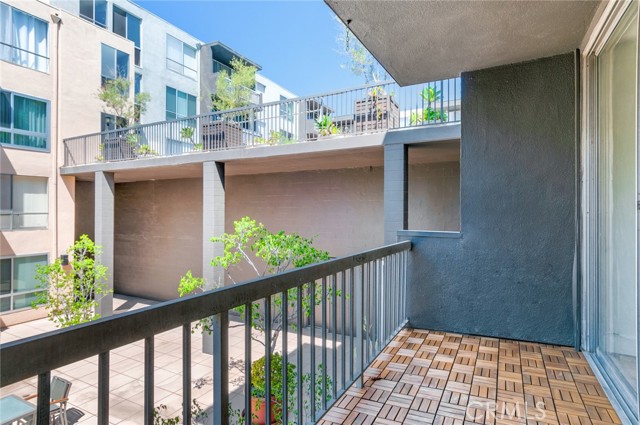 Private patio overlooking courtyard!