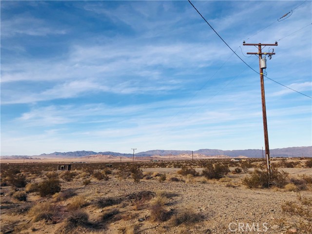 Detail Gallery Image 11 of 12 For 5 Pinto Mountain Rd, Twentynine Palms,  CA 92277 - – Beds | – Baths