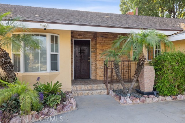 8419 Yolanda Avenue, Northridge CA: https://media.crmls.org/medias/e74de1a4-f76b-4d97-83db-df4a38445fd0.jpg