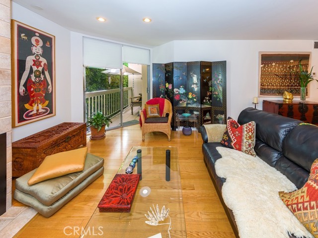 Detail Gallery Image 13 of 27 For 1230 N Sweetzer Ave #211,  West Hollywood,  CA 90069 - 1 Beds | 1 Baths