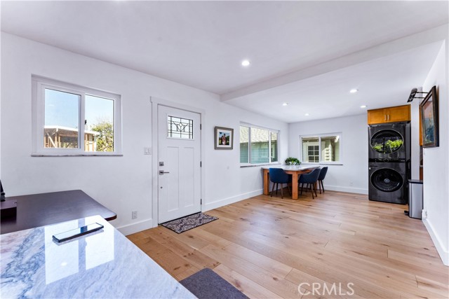 400 17th Street, Manhattan Beach, California 90266, 4 Bedrooms Bedrooms, ,2 BathroomsBathrooms,Residential,For Sale,17th,PW24197344